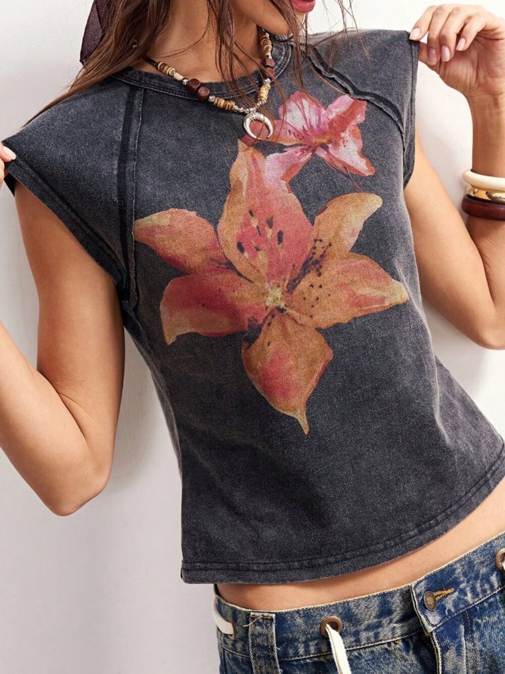 Black Casual Women's Floral Printed Cap Sleeve Slim Fit Washed T-Shirt